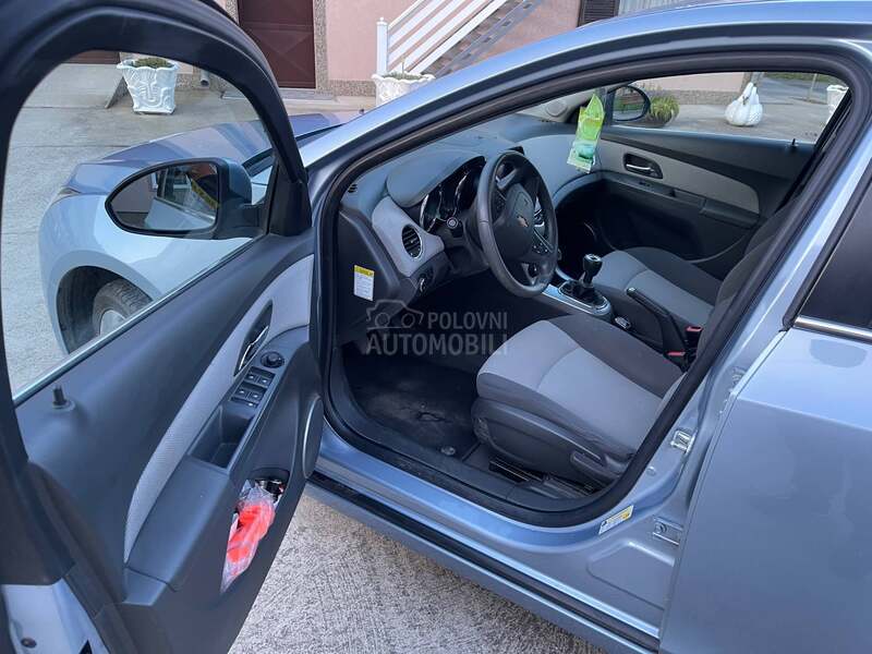 Chevrolet Cruze 