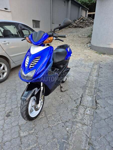 Yamaha Aeeox