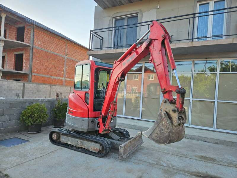 Bobcat E25