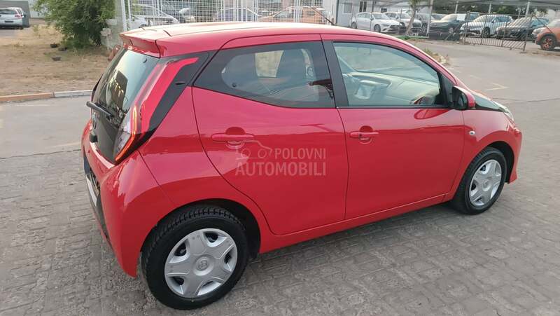 Toyota Aygo 1.0 VVTI X-STYLE