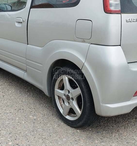 Suzuki Ignis sport