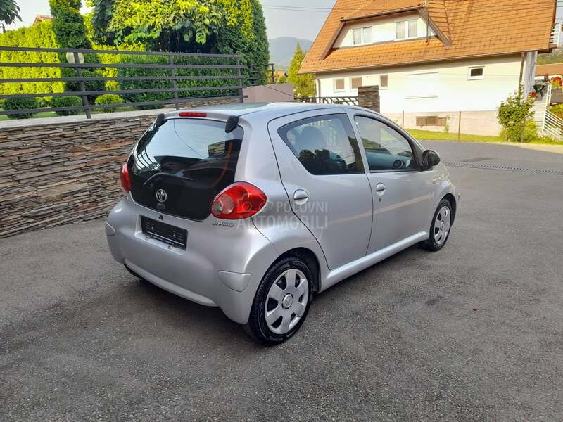 Toyota Aygo UV0Z/CH kao N00VA