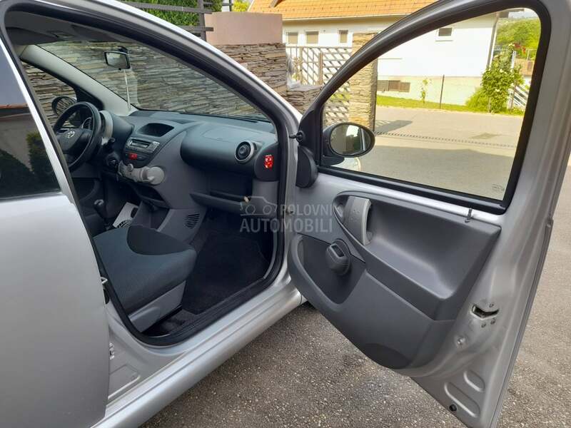 Toyota Aygo UV0Z/CH kao N00VA