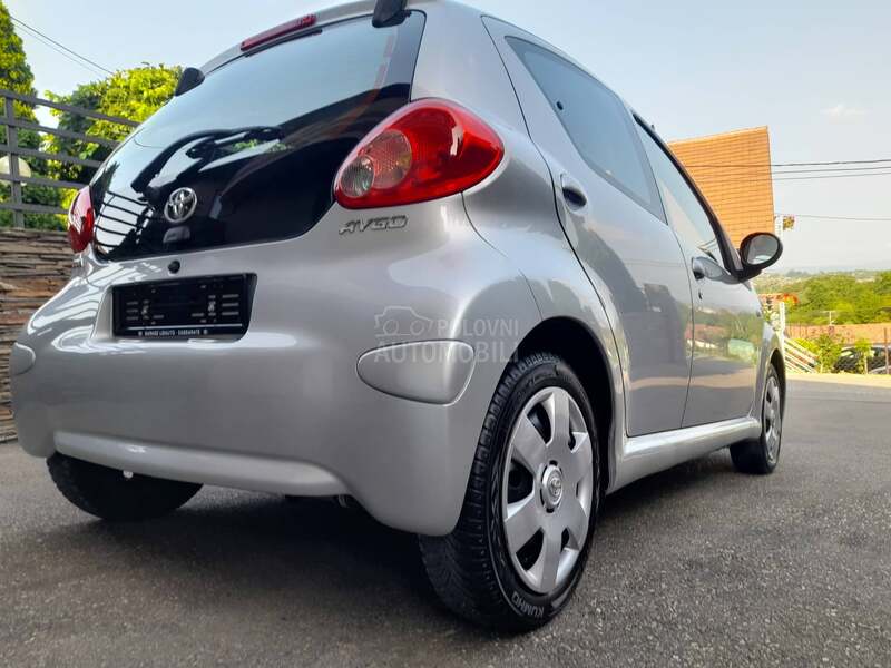 Toyota Aygo UV0Z/CH kao N00VA