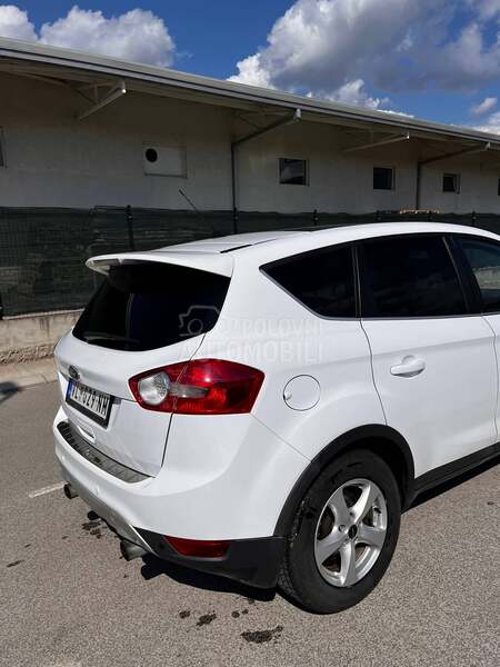Ford Kuga TITANIUM
