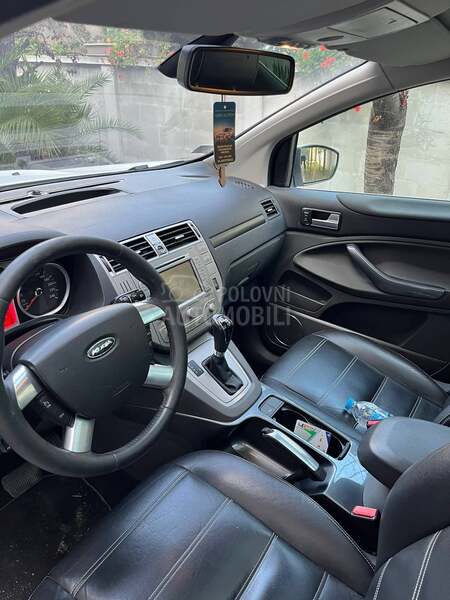 Ford Kuga TITANIUM