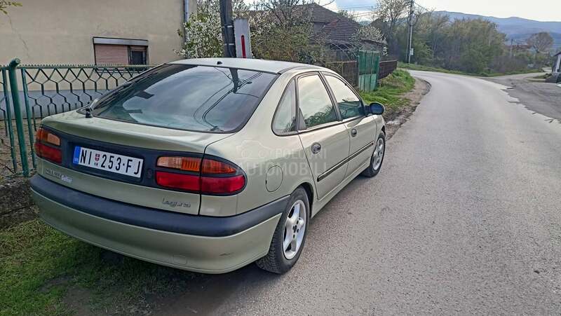Renault Laguna 