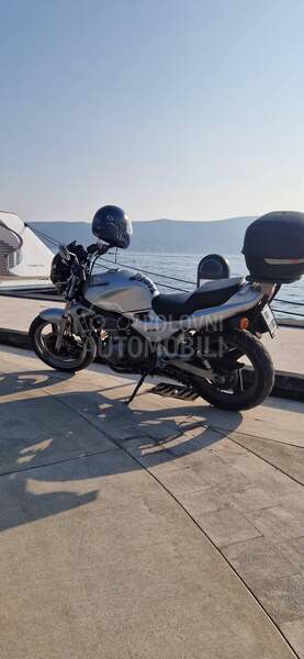 Kawasaki ER 5