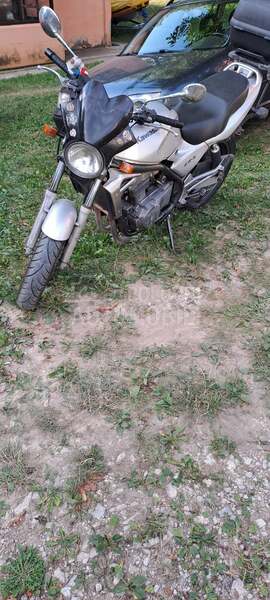 Kawasaki ER 5