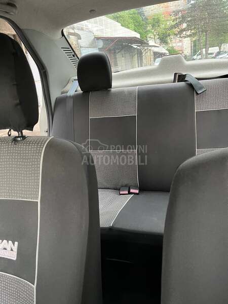 Dacia Logan 