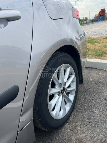 Toyota Corolla 1.5 Luna