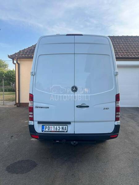 Mercedes Benz Sprinter 210