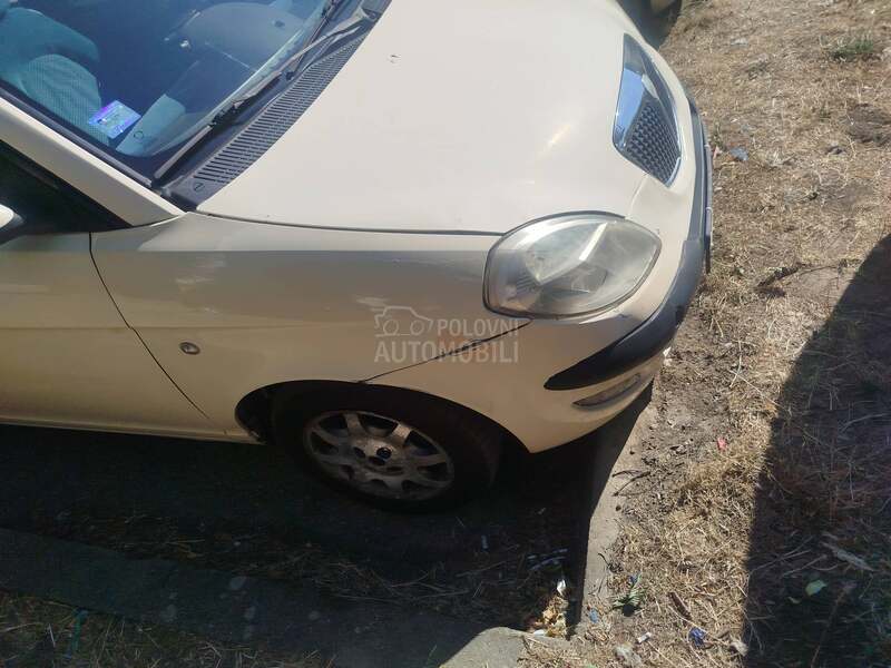 Lancia Ypsilon 