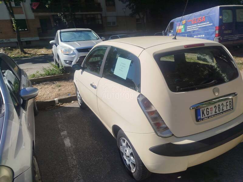 Lancia Ypsilon 