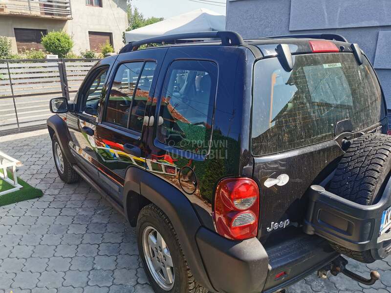 Jeep Cherokee 2.8