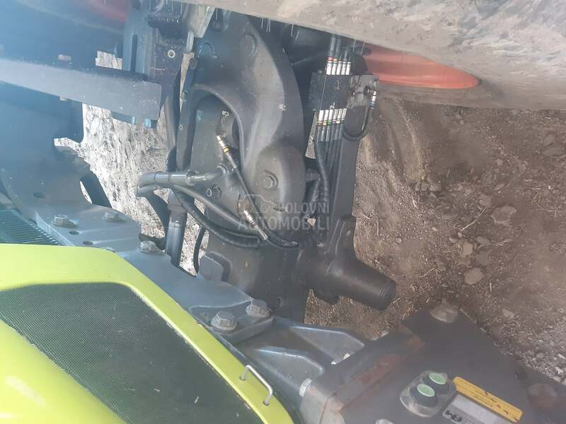 Claas Arion 630