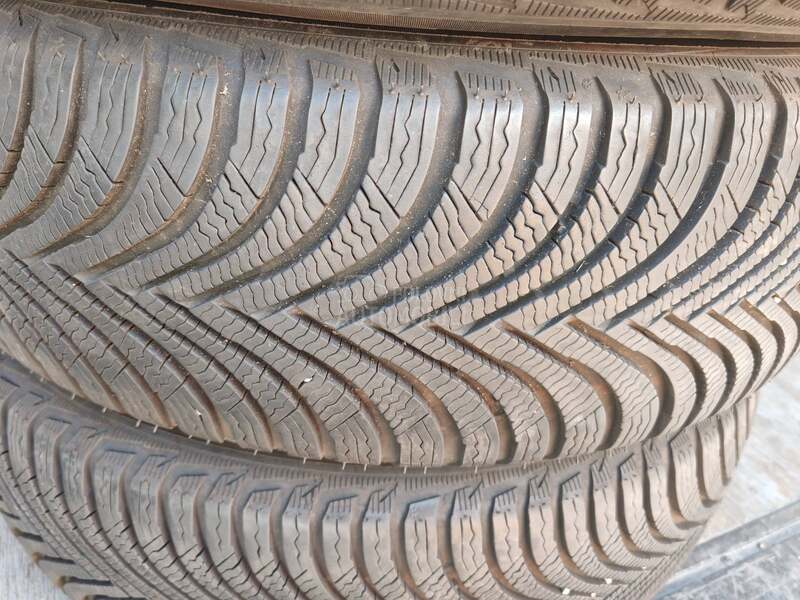 Michelin 215/65 R17 Zimska