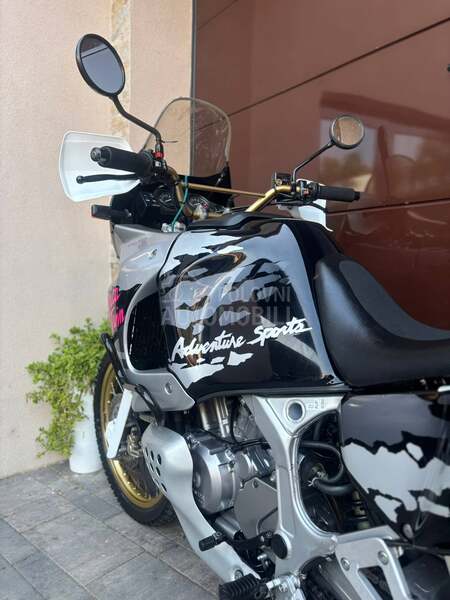 Honda XRV 750 Africa Twin A2