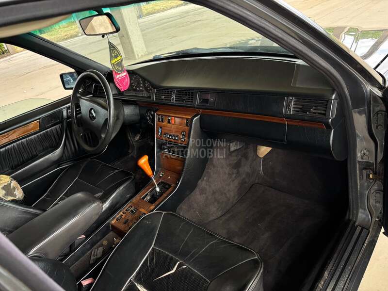 Mercedes Benz E 250 w124