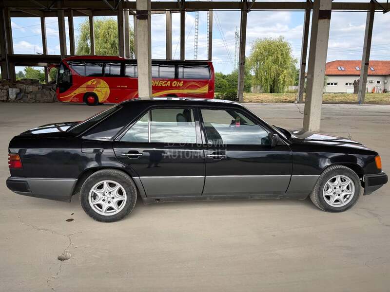 Mercedes Benz E 250 w124