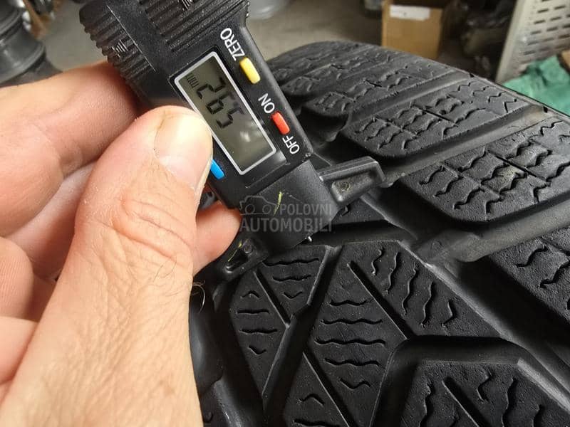 Pirelli 215/55 R16 Zimska