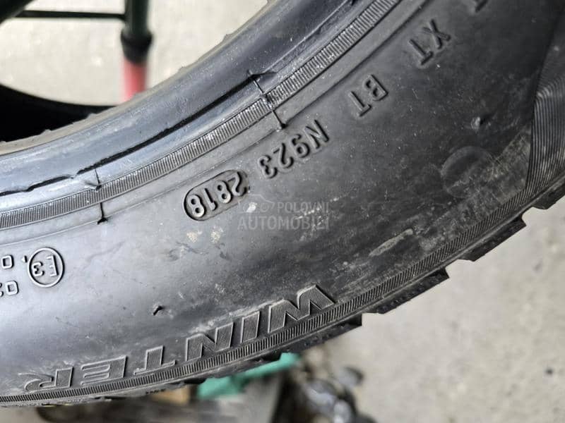Pirelli 215/55 R16 Zimska