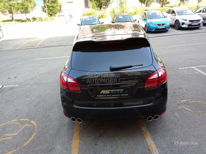 Porsche Cayenne TURBO LOOK