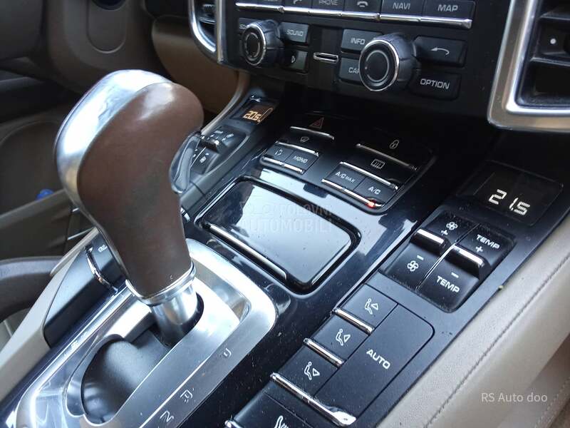 Porsche Cayenne TURBO LOOK