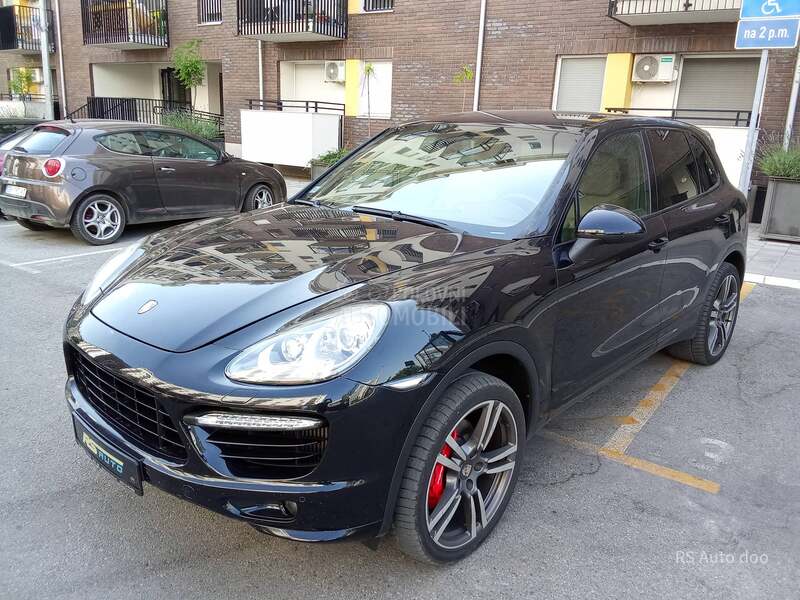 Porsche Cayenne TURBO LOOK