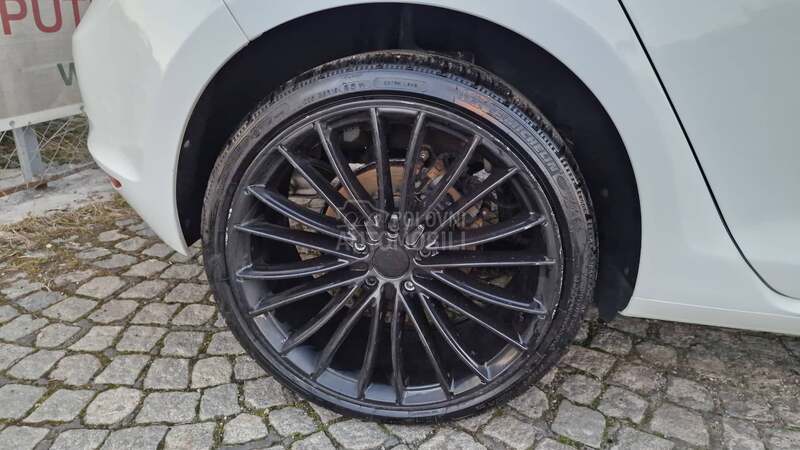 Volkswagen Golf 7 KREDlTl BEZ UCESCA
