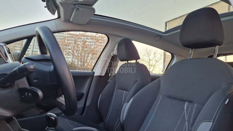 Peugeot 208 KREDlTl BEZ UCESCA
