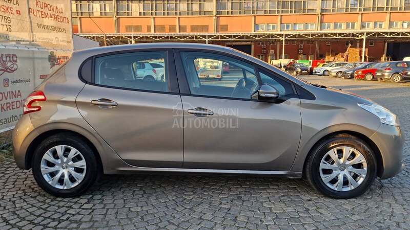 Peugeot 208 KREDlTl BEZ UCESCA