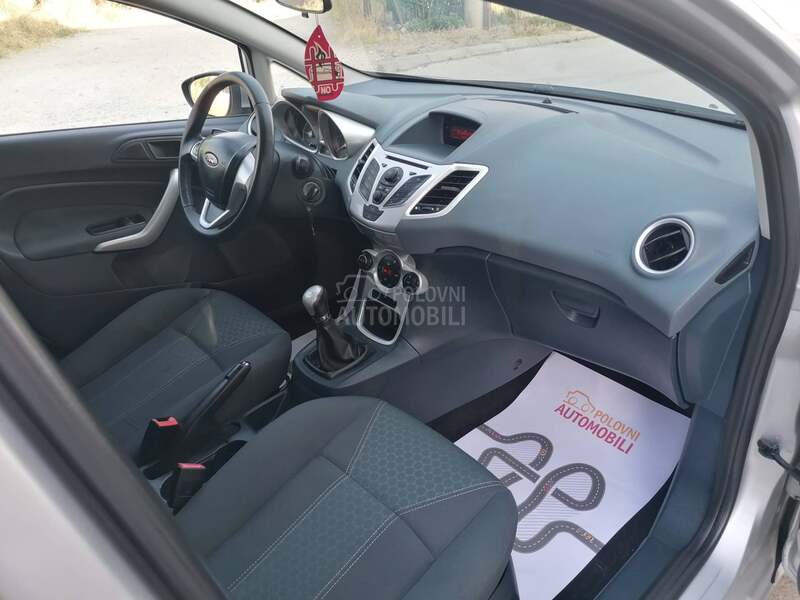 Ford Fiesta 1.4i TREND CH