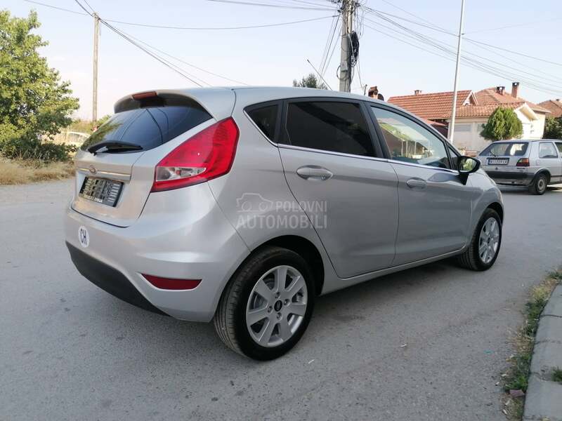 Ford Fiesta 1.4i TREND CH