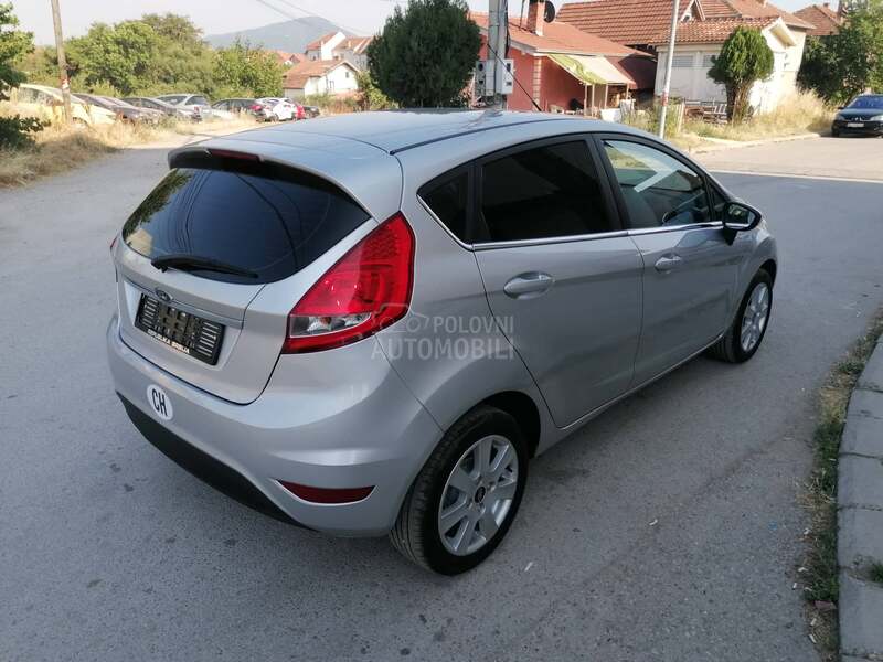 Ford Fiesta 1.4i TREND CH