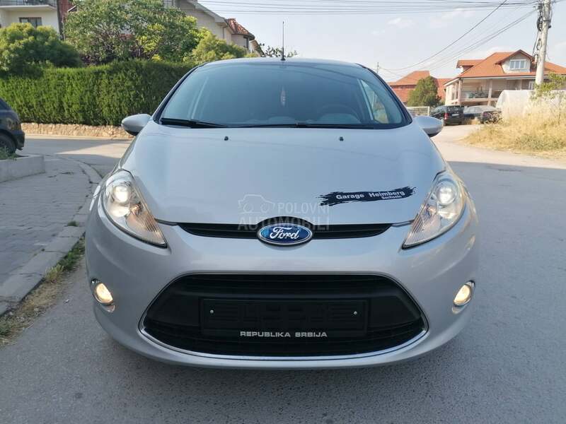 Ford Fiesta 1.4i TREND CH