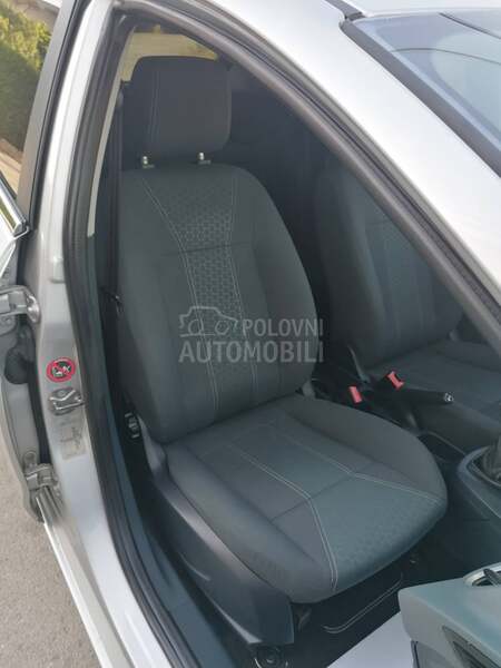 Ford Fiesta 1.4i TREND CH