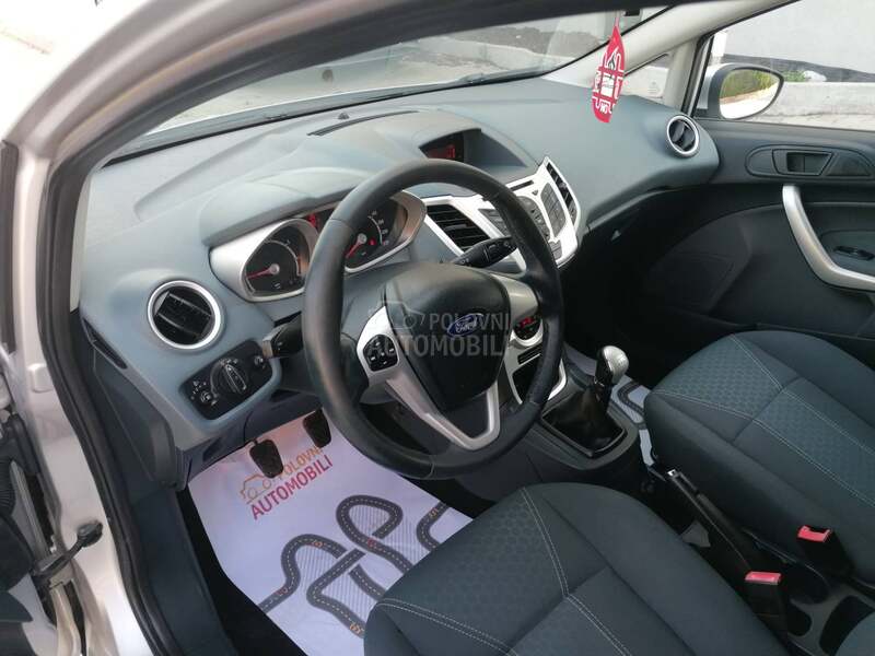Ford Fiesta 1.4i TREND CH
