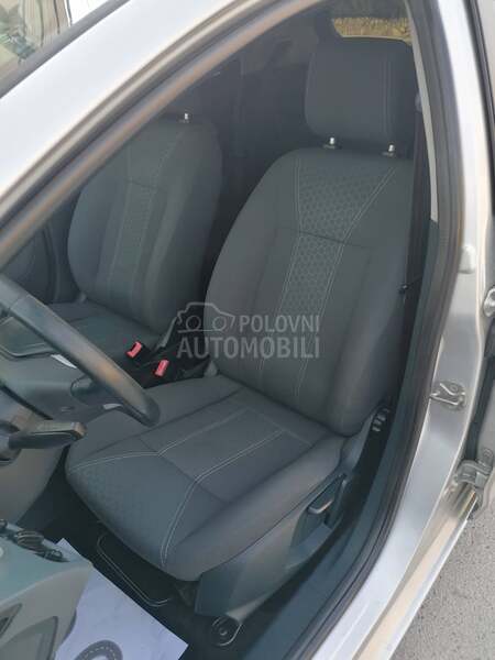 Ford Fiesta 1.4i TREND CH