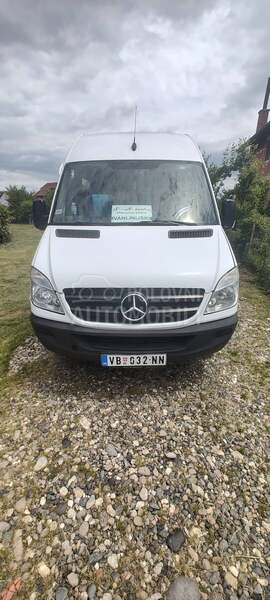 Mercedes Benz Sprinter 515