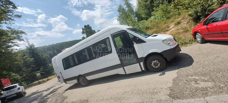Mercedes Benz Sprinter 515