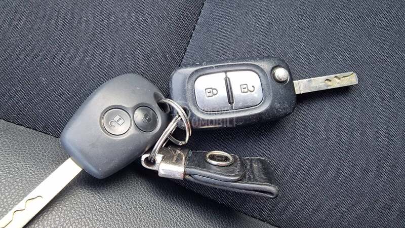 Renault Clio KREDlTl BEZ UCESCA
