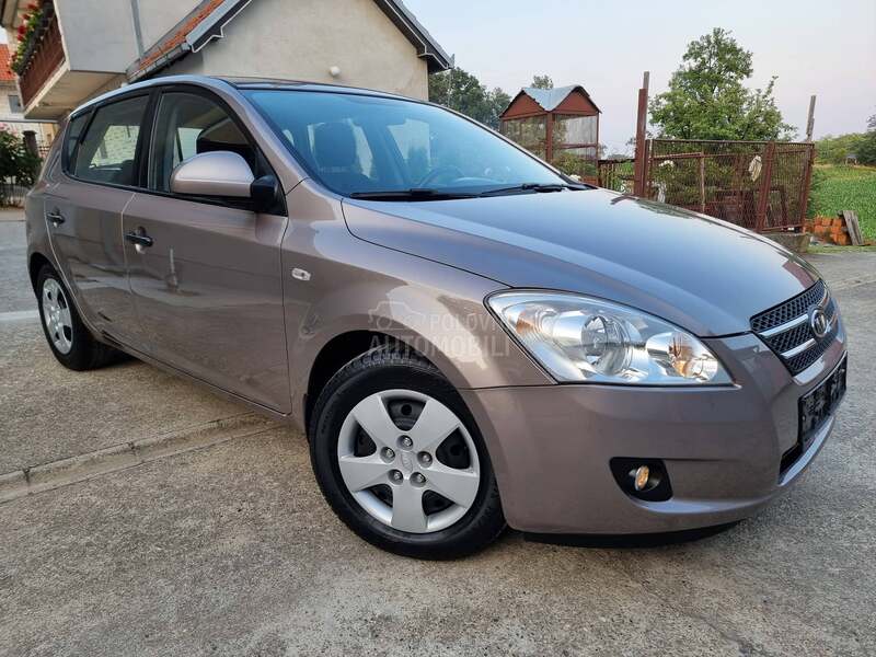 Kia cee`d 1.6B PERFFEKTNA