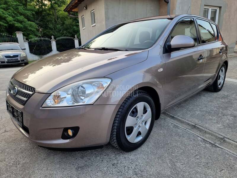 Kia cee`d 1.6B PERFFEKTNA