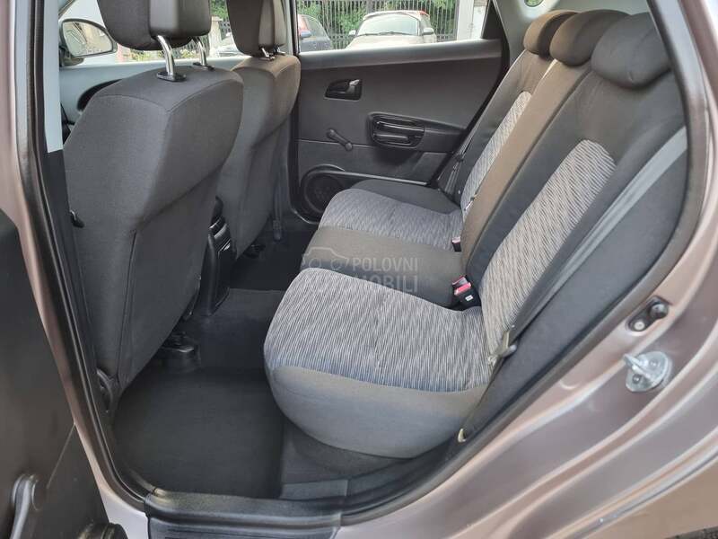 Kia cee`d 1.6B PERFFEKTNA