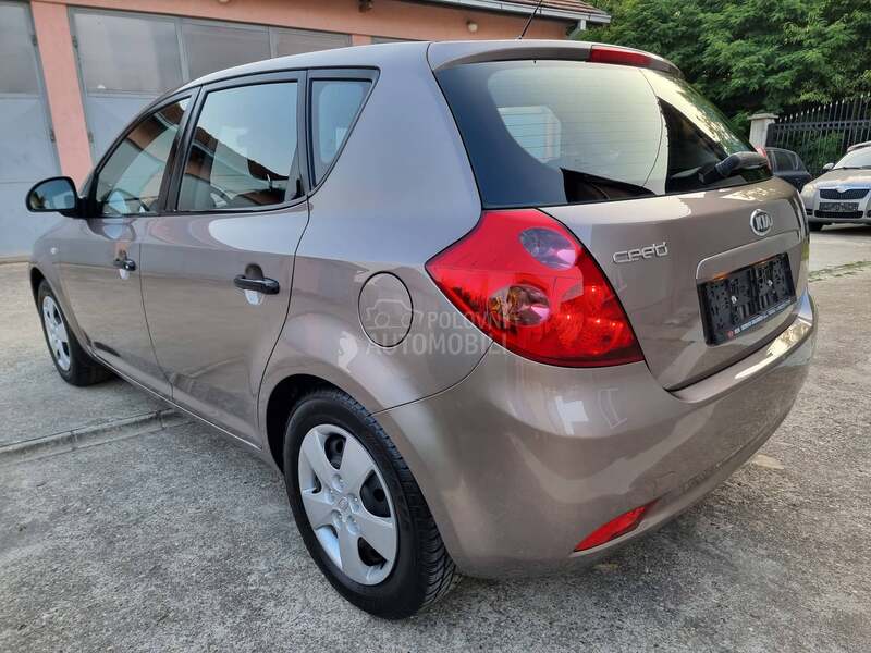 Kia cee`d 1.6B PERFFEKTNA
