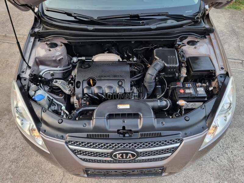 Kia cee`d 1.6B PERFFEKTNA