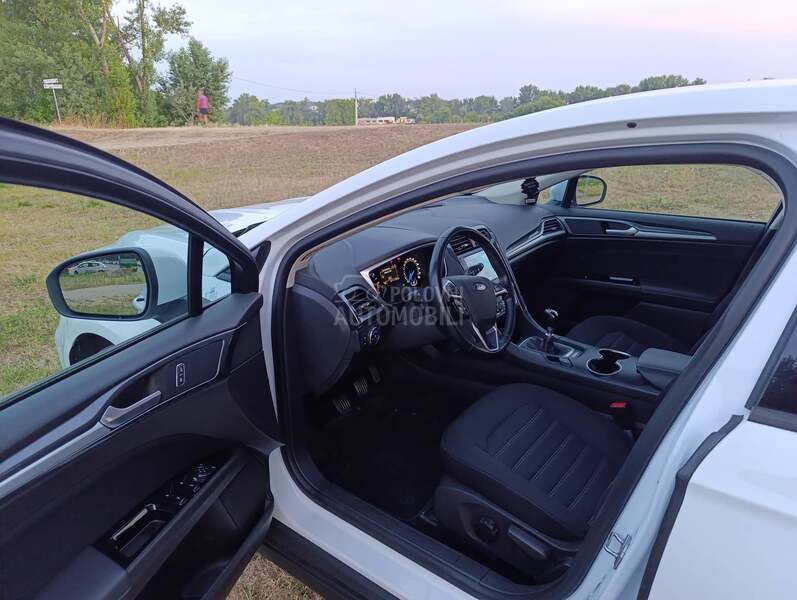 Ford Mondeo RESTY KAM NAV 20PERF