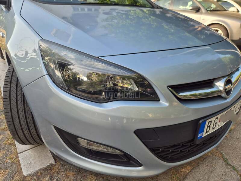 Opel Astra J 1.6 cdti