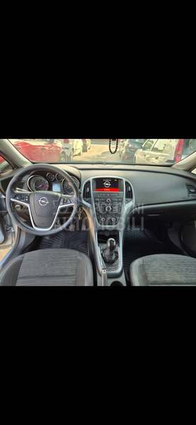 Opel Astra J 1.6 cdti